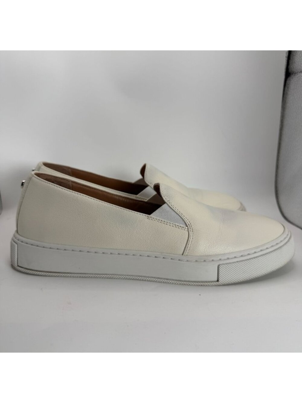 Aquatalia Womens Cream Slip-On Leather Sneakers Casual Size 7 Made In Italy